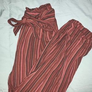 American Eagle flows cropped pants